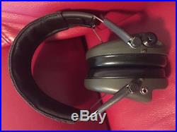 MSA Sordin Supreme Pro X Electronic Earmuff with black leather headband
